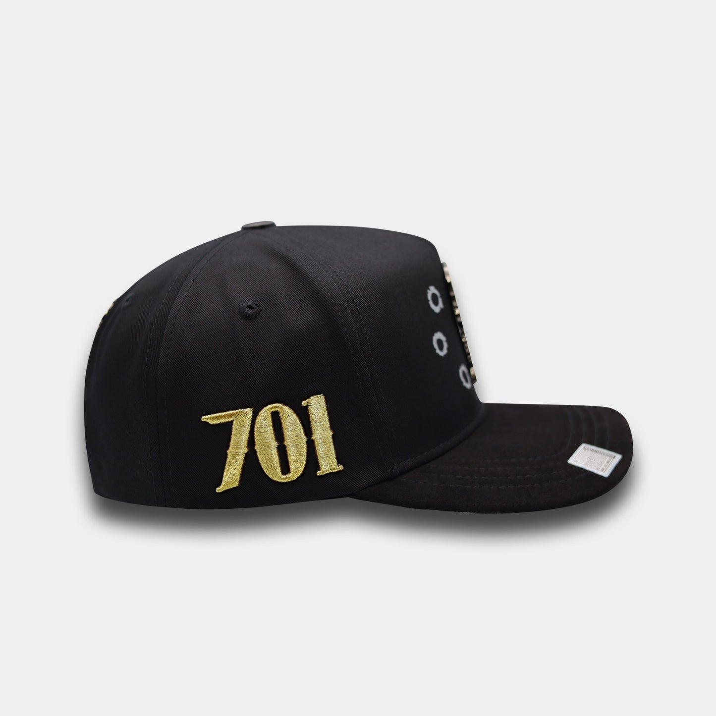 701 CHAPITO GOLD